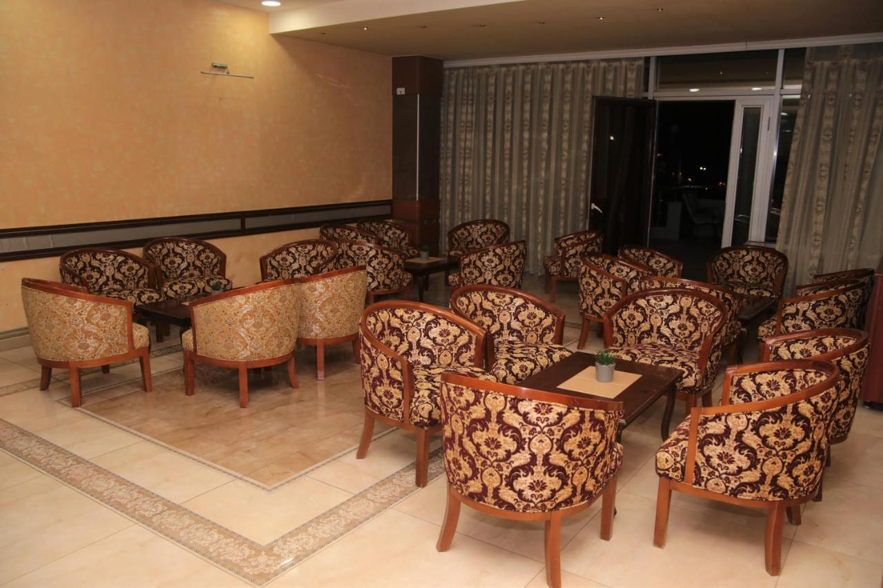 Hotel Pashtriku Gjakova ภายนอก รูปภาพ