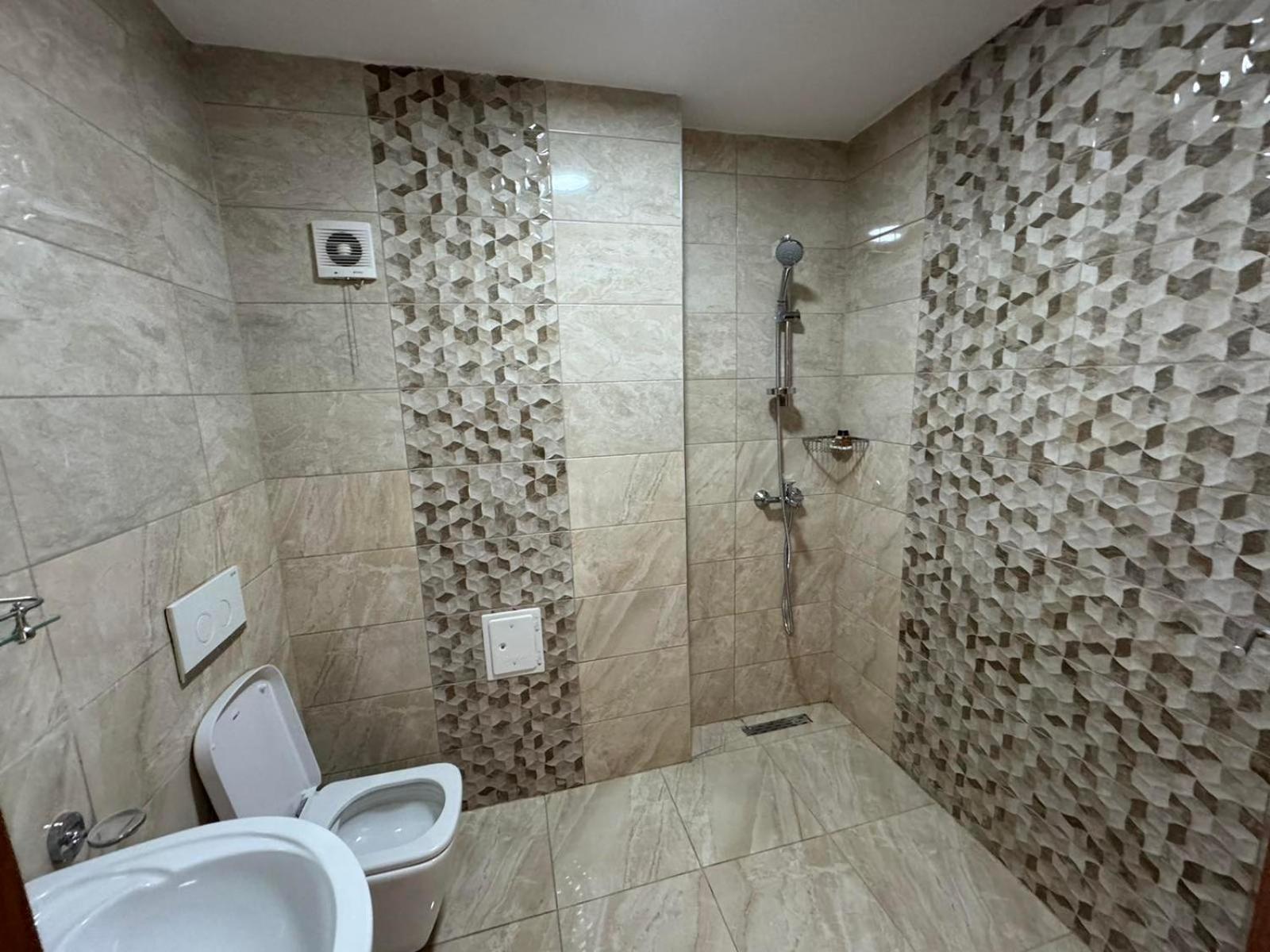 Hotel Pashtriku Gjakova ภายนอก รูปภาพ